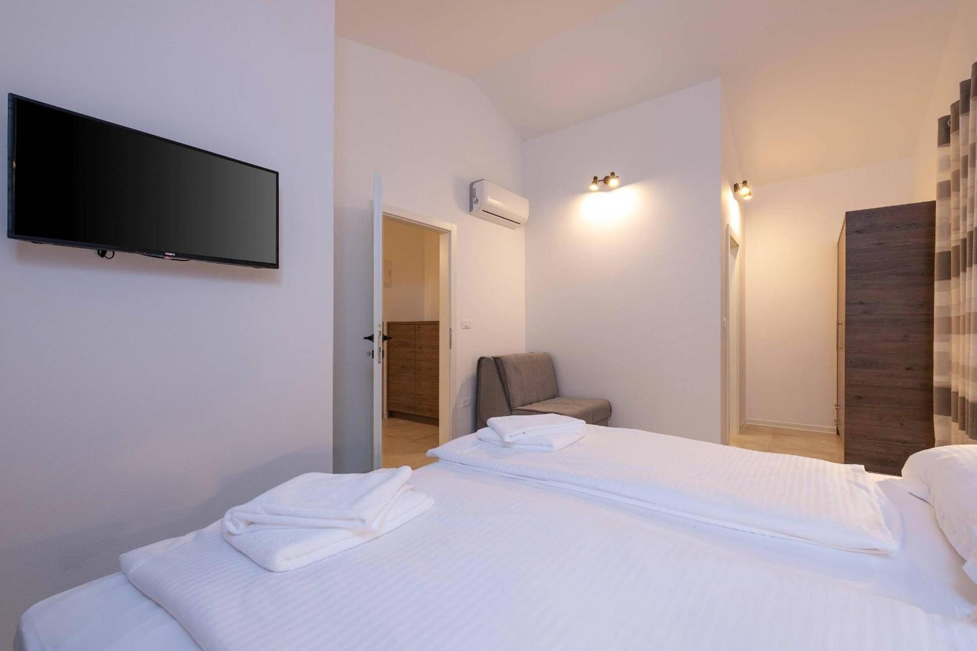 Holiday House Luca Poreč Dış mekan fotoğraf